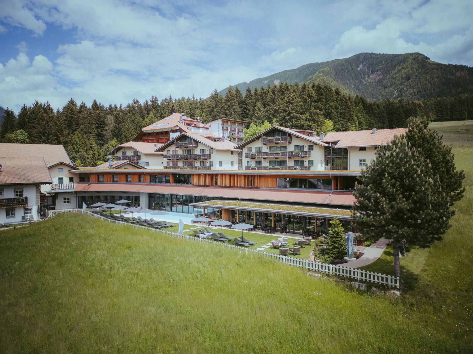 Rasùn di Sotto Garberhof Dolomit Family酒店 外观 照片
